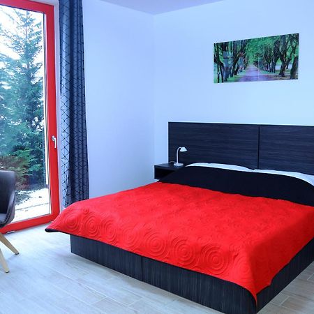 Top Hotel Vertesszolos Экстерьер фото
