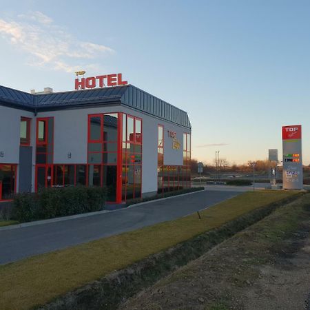 Top Hotel Vertesszolos Экстерьер фото