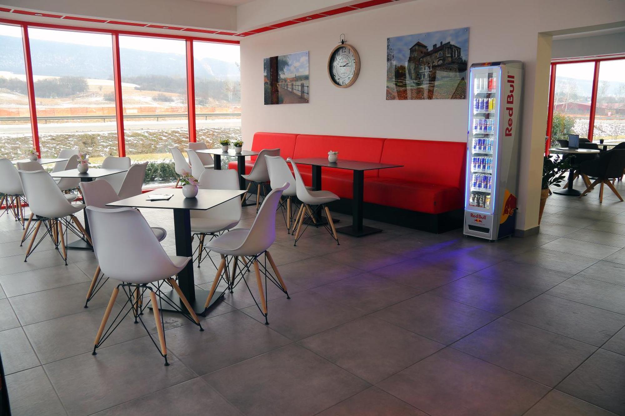 Top Hotel Vertesszolos Экстерьер фото